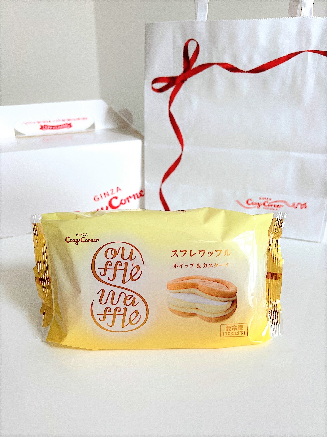 コージーコーナーの「スフレワッフル ホイップ&カスタード」