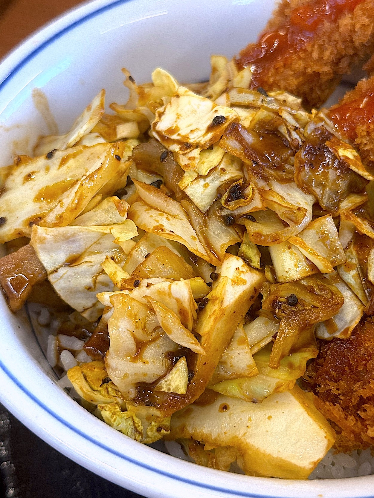 かつやの「かつやの中華ざんまい丼」