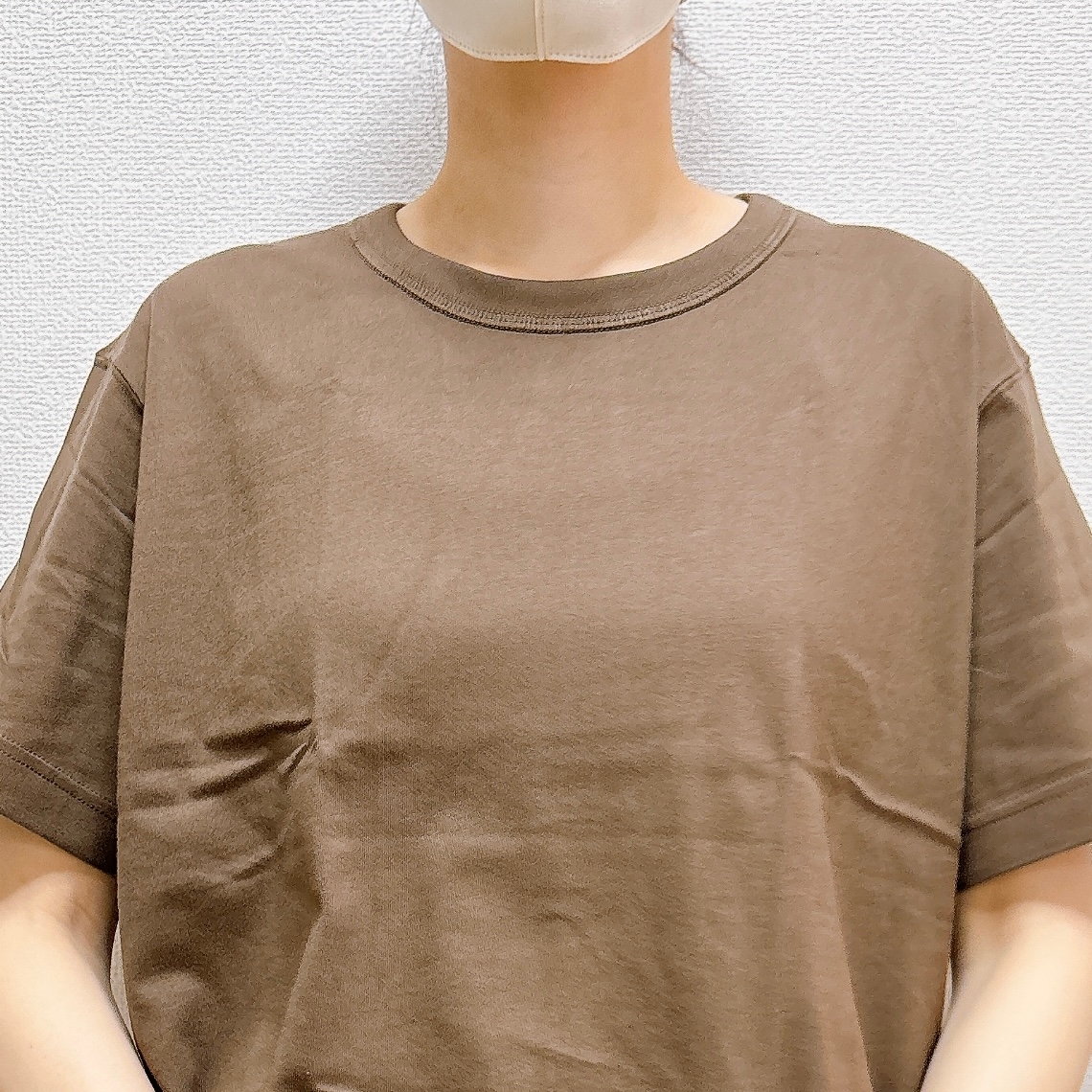 FamilyMart（ファミリーマート）「アウターTシャツ ブラウン」