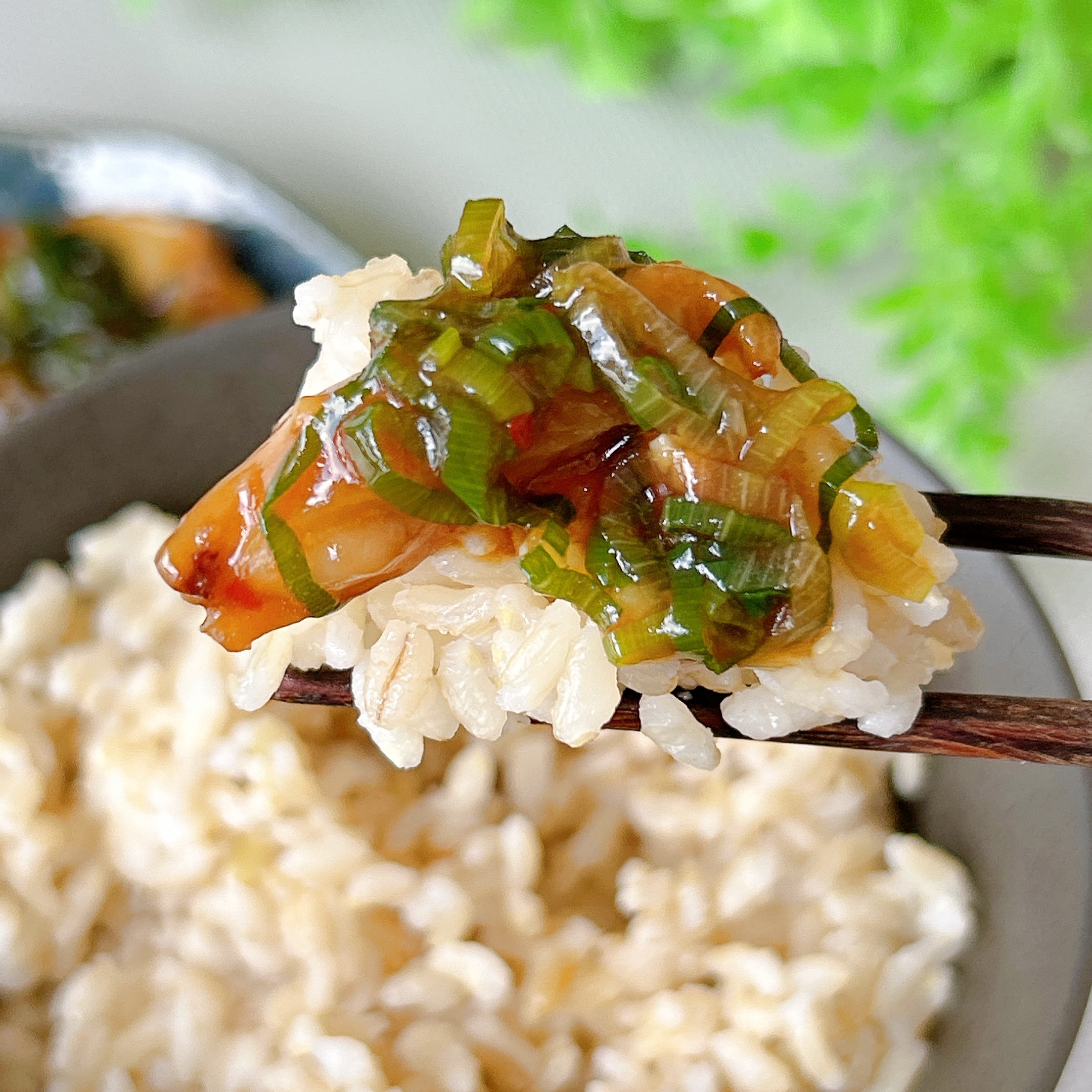 セブン-イレブンの「7プレミアム ねぎ盛り牛すじ焼」