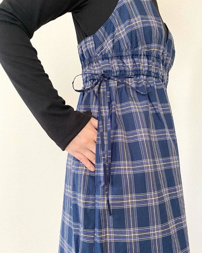 GUの「チェックキャミソールワンピース(丈標準117.0~126.0cm)」