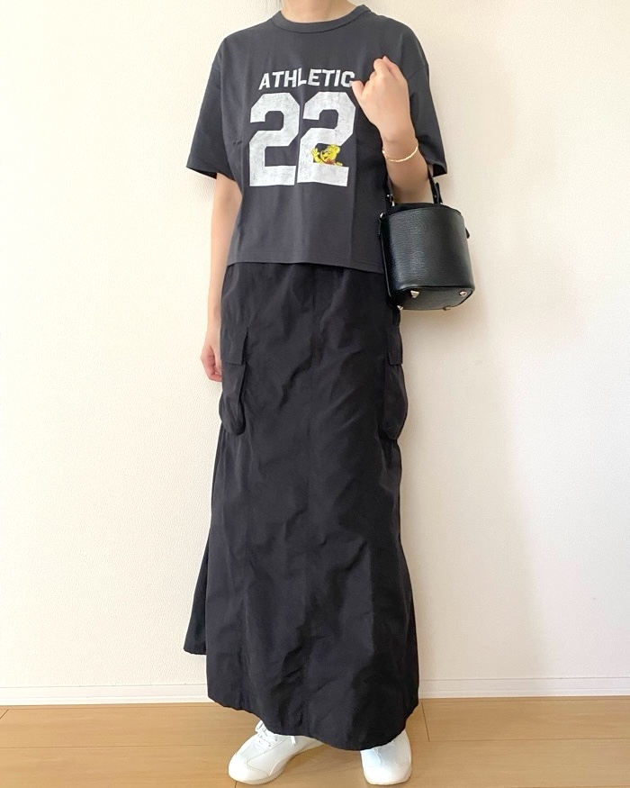 GUの「グラフィックT Haribo」