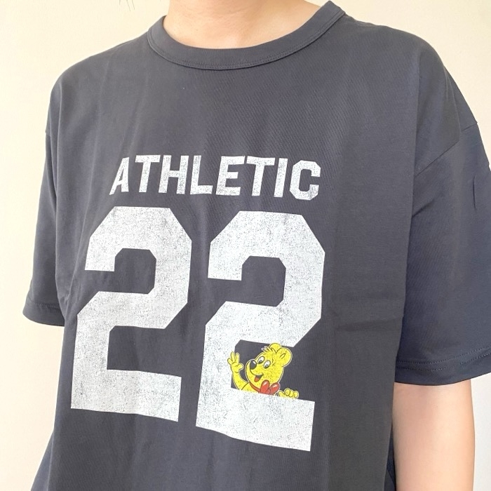 GUの「グラフィックT Haribo」