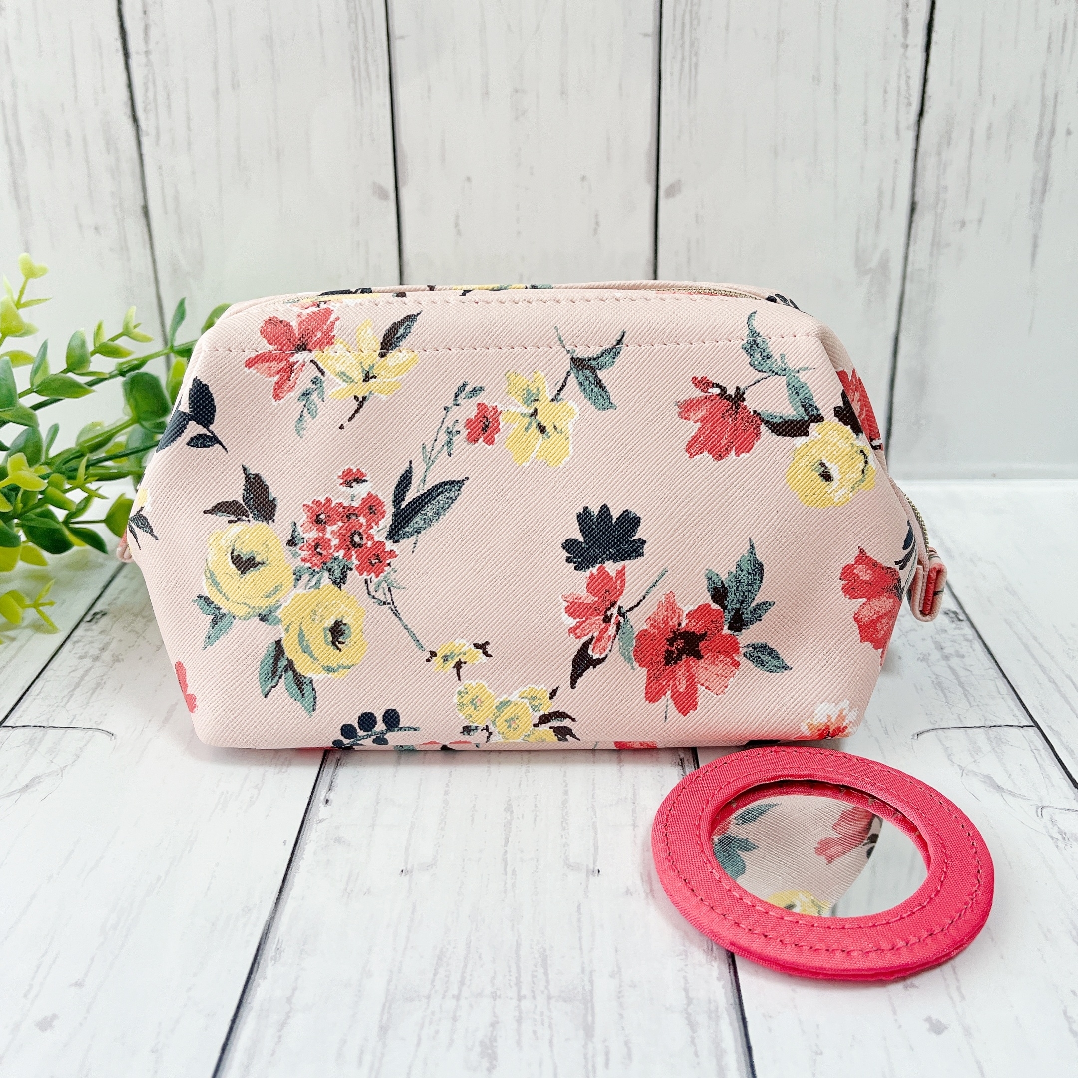 フランフラン「ブロッサム ワイヤーポーチ ライトピンク」