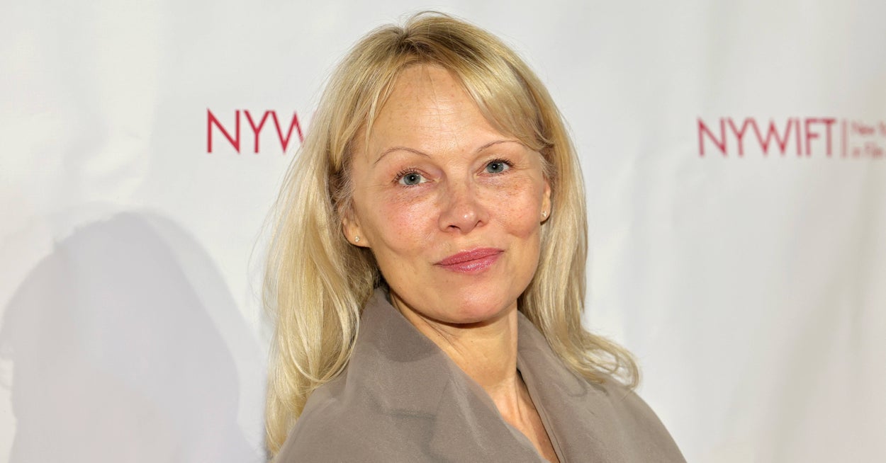 Pamela Anderson's Dramatic New Haircut At The Met Gala Has To Be Seen