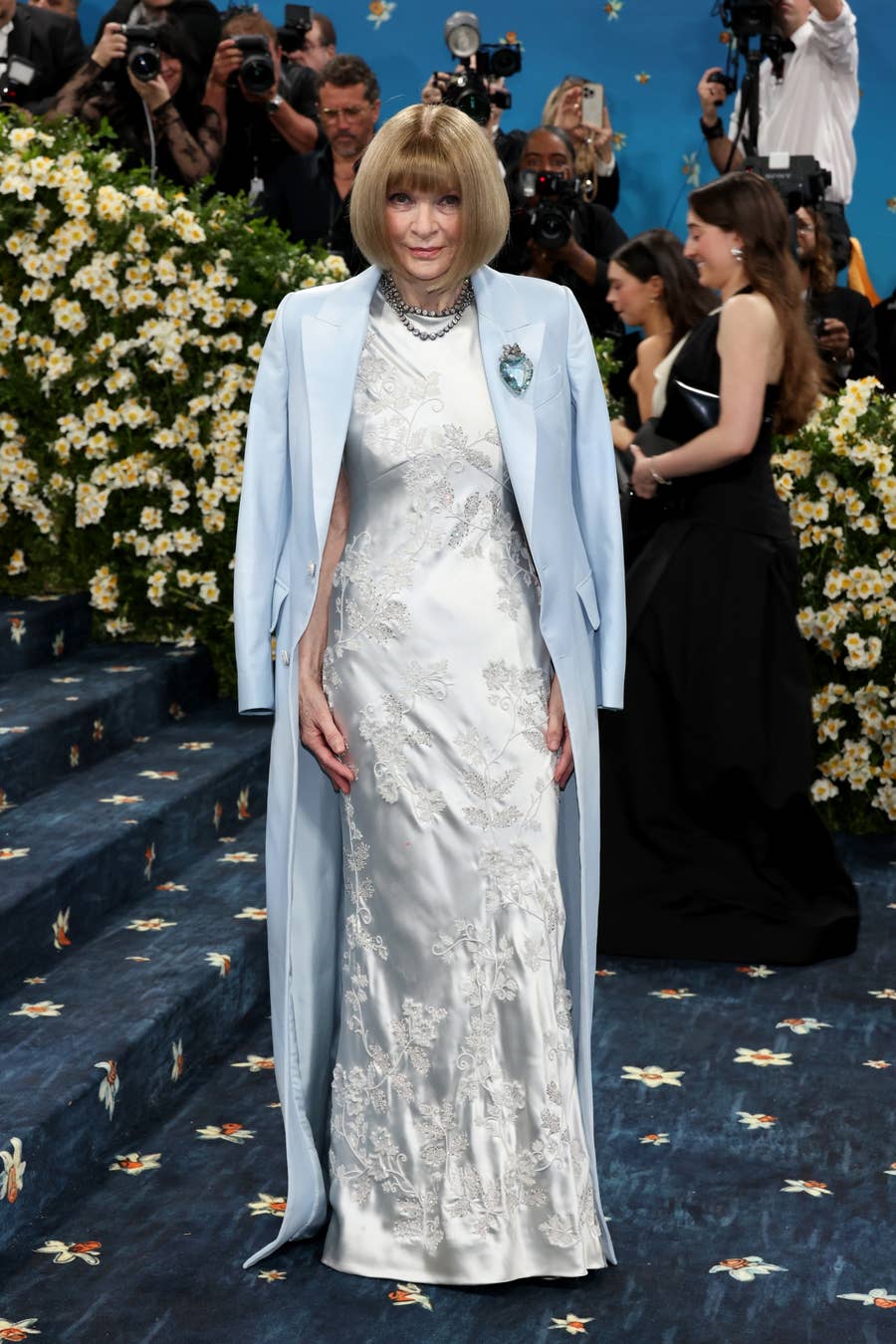 Met Gala 2025: Anna Wintour Had A Stain On Her Dress