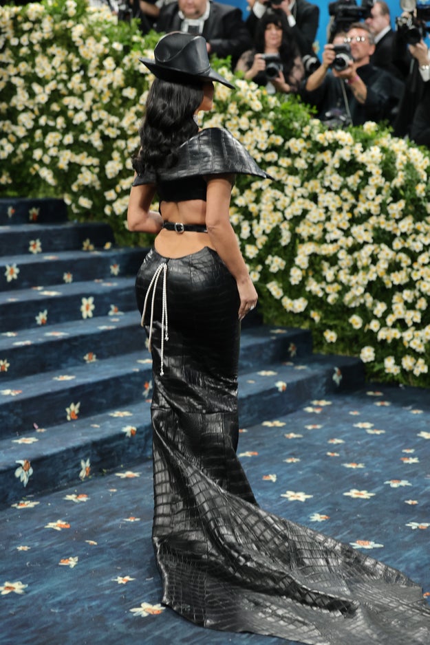 Kim Kardashian's Security Guard Steps On Met Gala Dress