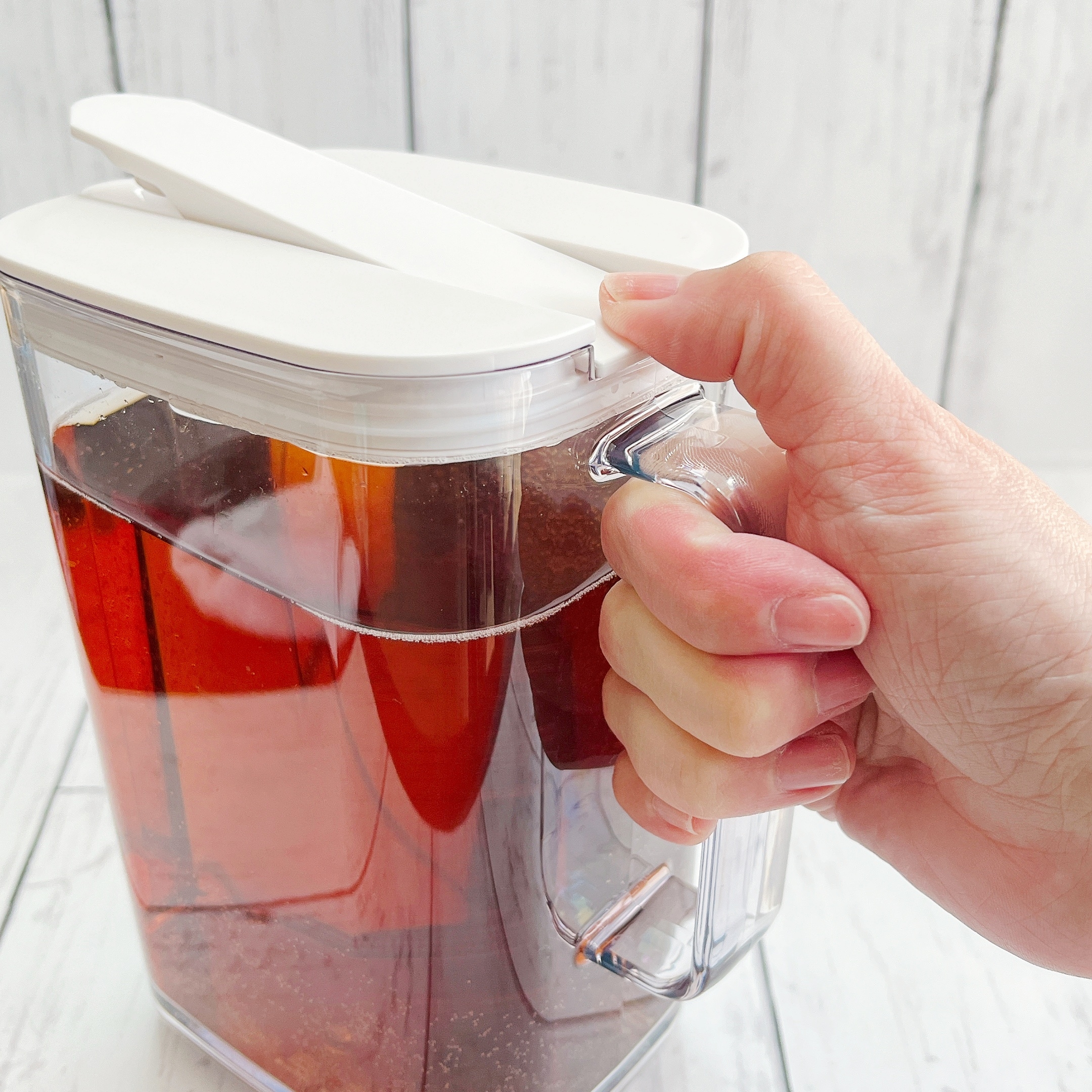 Afternoon Tea（アフタヌーンティー）の「冷蔵庫の棚に収まる冷水筒 1.2L」