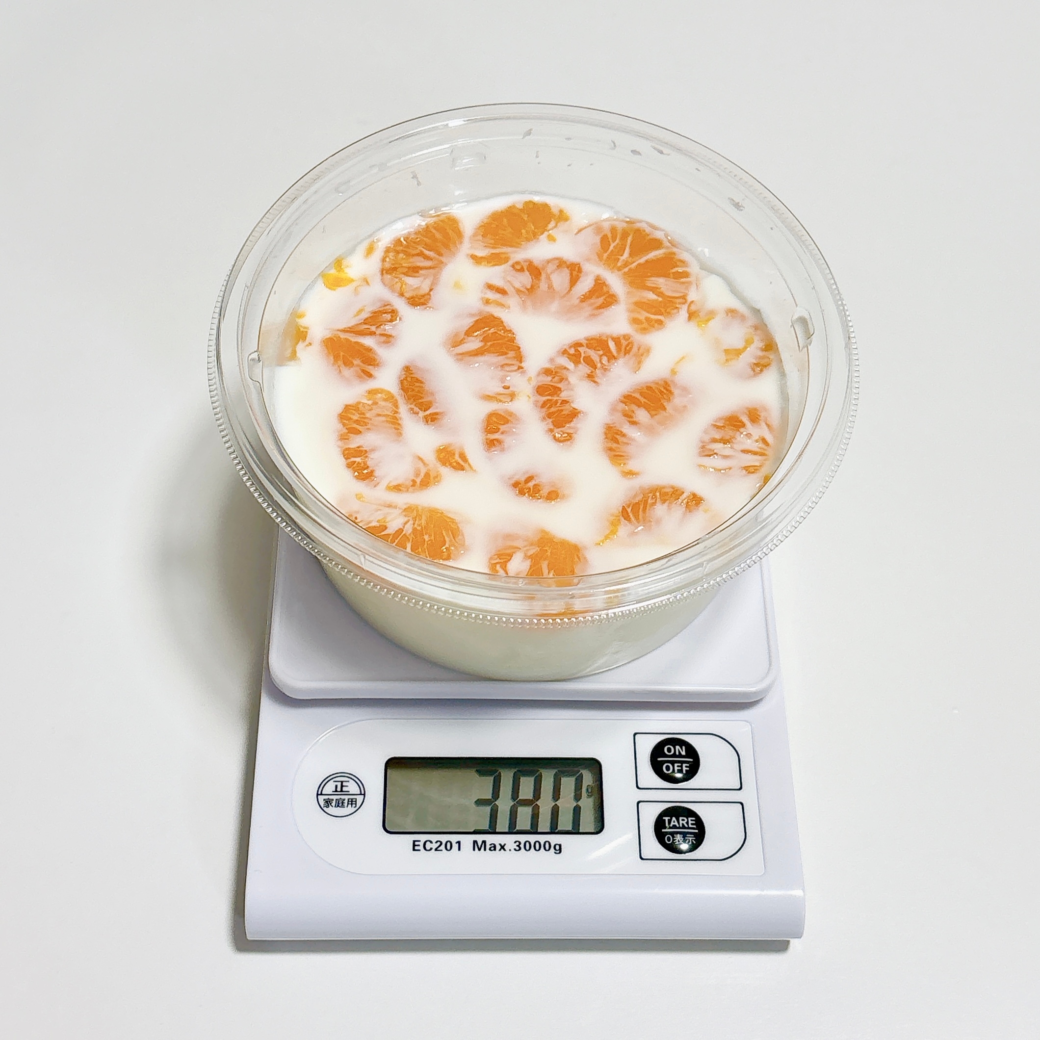 ロピアの「北海道牛乳のプルプルミルクゼリー」