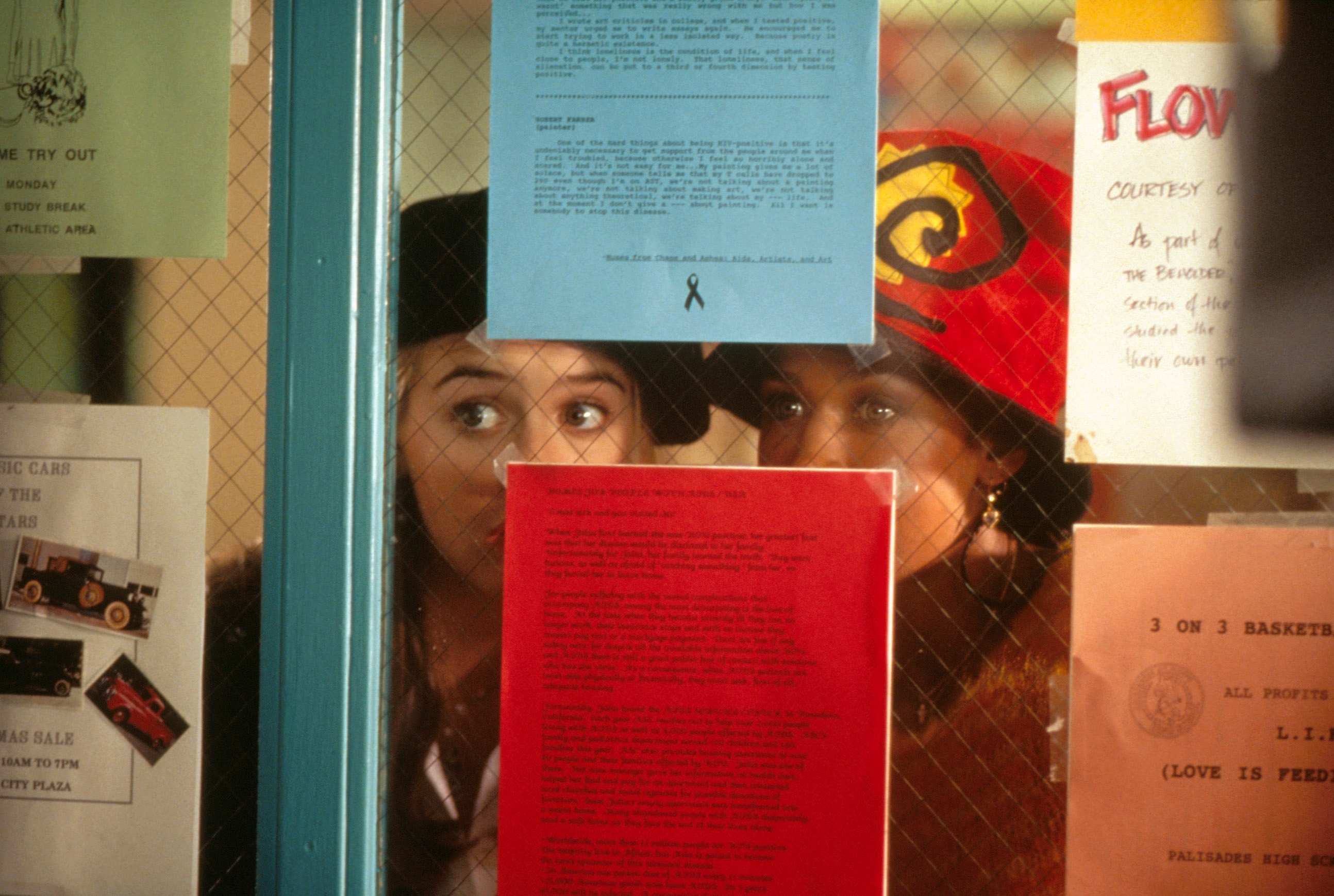 Alicia Silverstone and Stacey Dash in "Clueless."