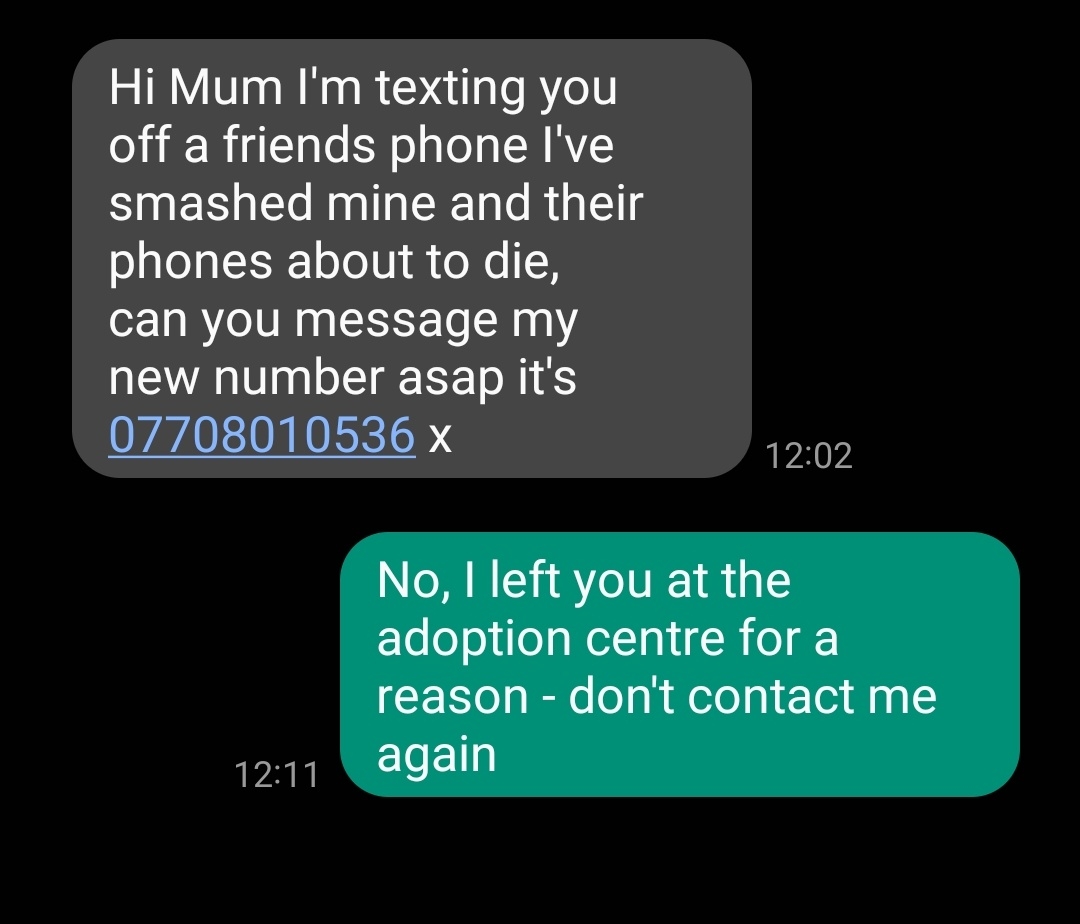 Text message scam attempts to trick recipient into calling a number, met with a sarcastic response
