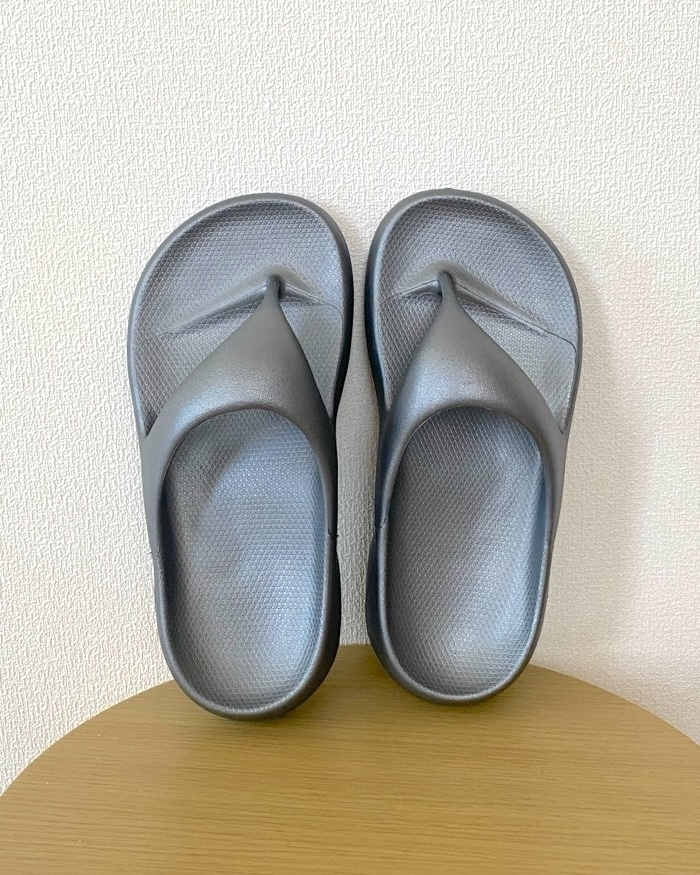 GU（ジーユー）の「コンフィートングサンダル」