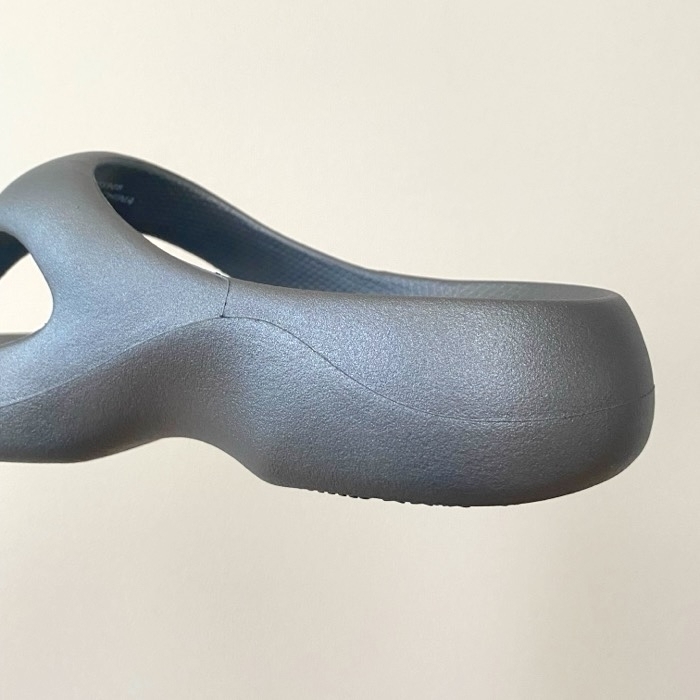 GU（ジーユー）の「コンフィートングサンダル」