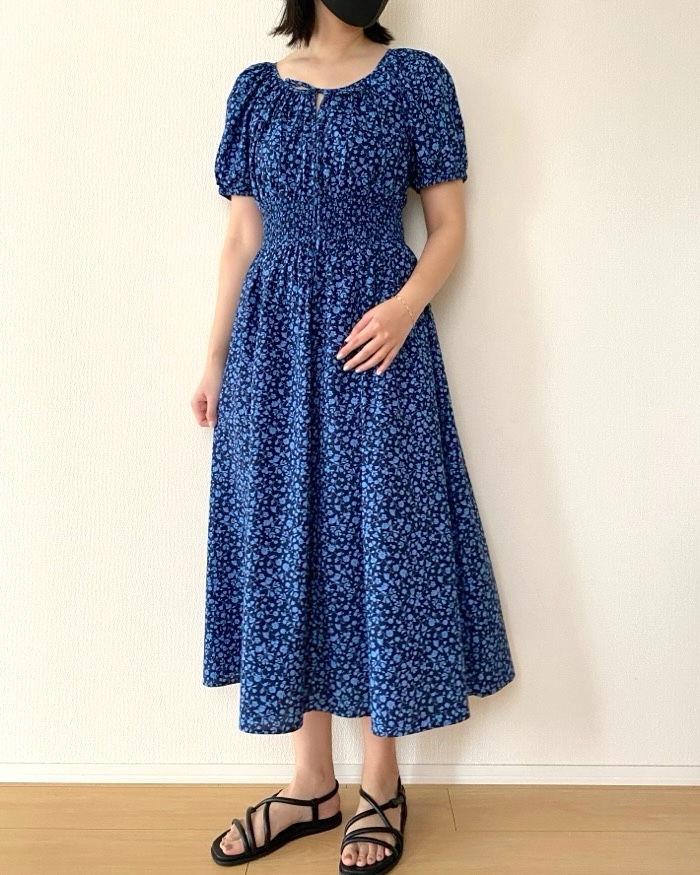 ユニクロの「ボリュームスリーブワンピース/半袖」