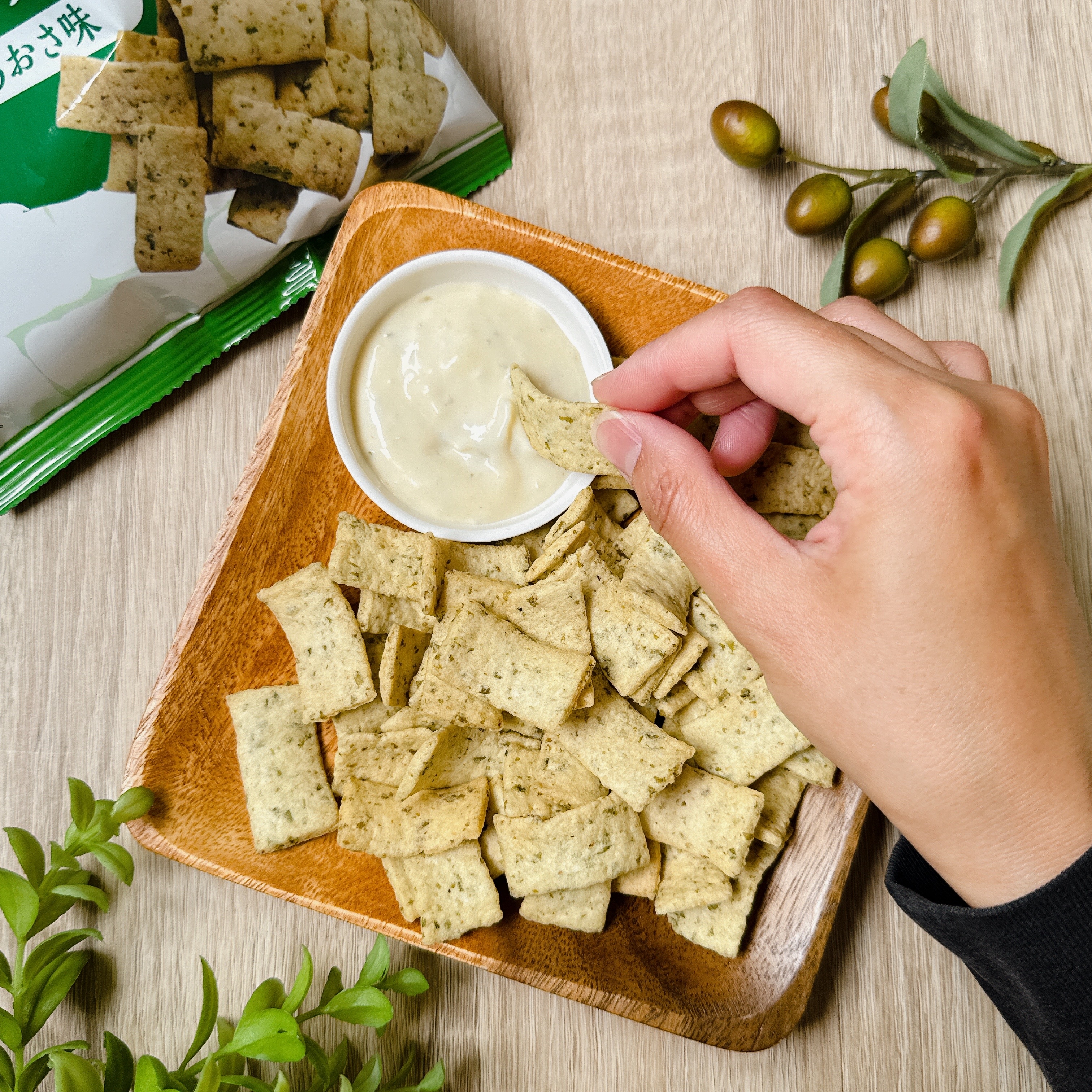 カルディ「お魚チップス あおさ味 40g」