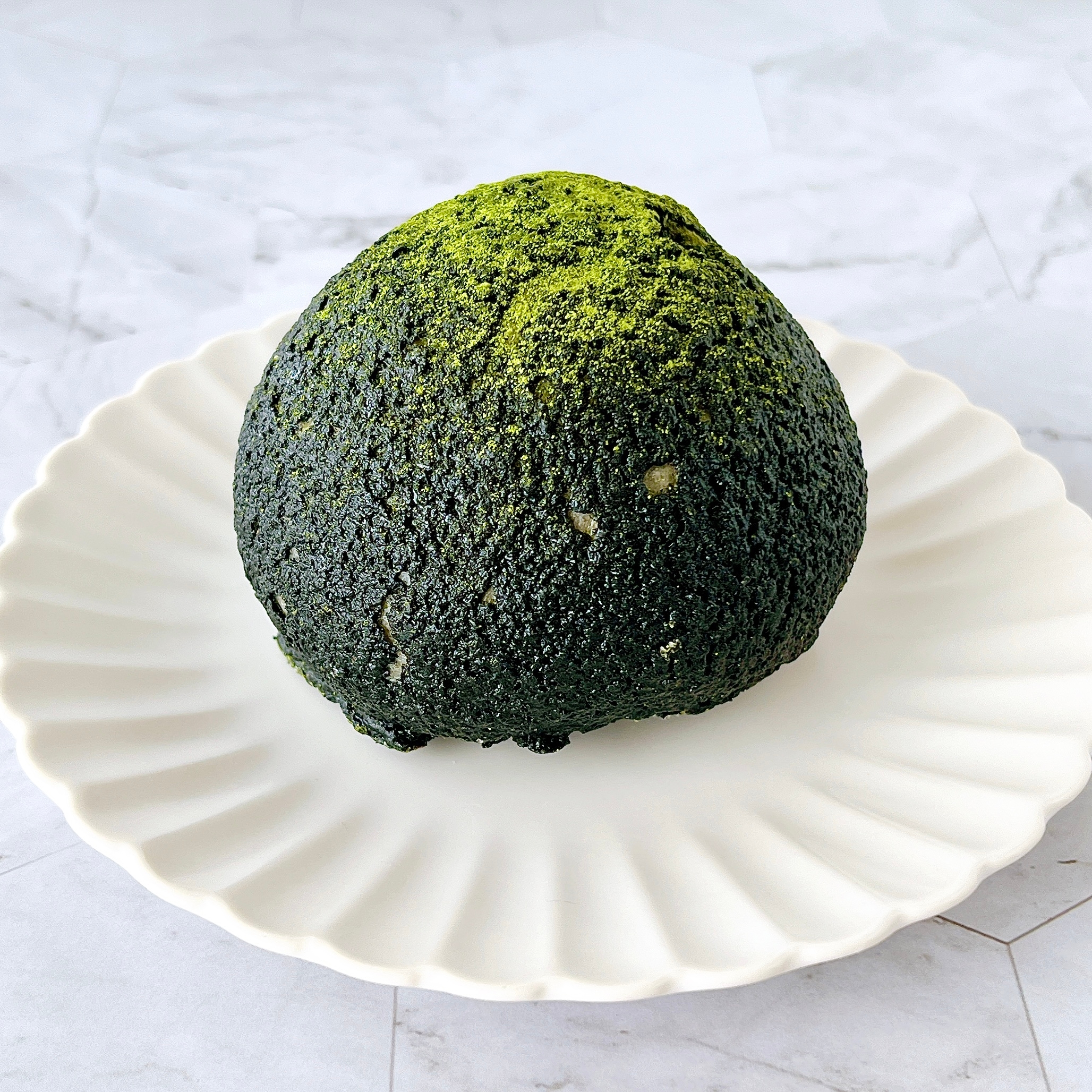 LAWSON(ローソン)の「Uchi Café×森半 濃いお抹茶クッキーシュー」