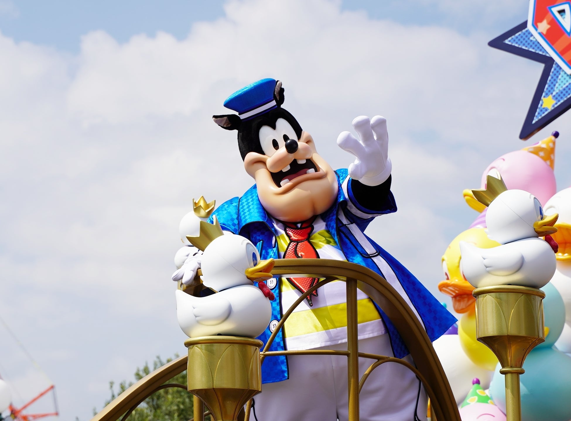 ディズニーランド「クワッキーセレブレーション ドナルド・ザ・レジェンド!」