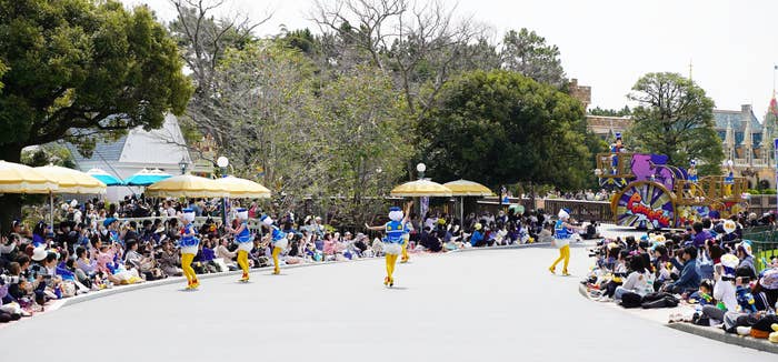 ディズニーランド「クワッキーセレブレーション ドナルド・ザ・レジェンド!」