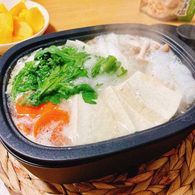届いてすぐ大活躍！無印良品の「深型ホットプレート」がミニサイズ 