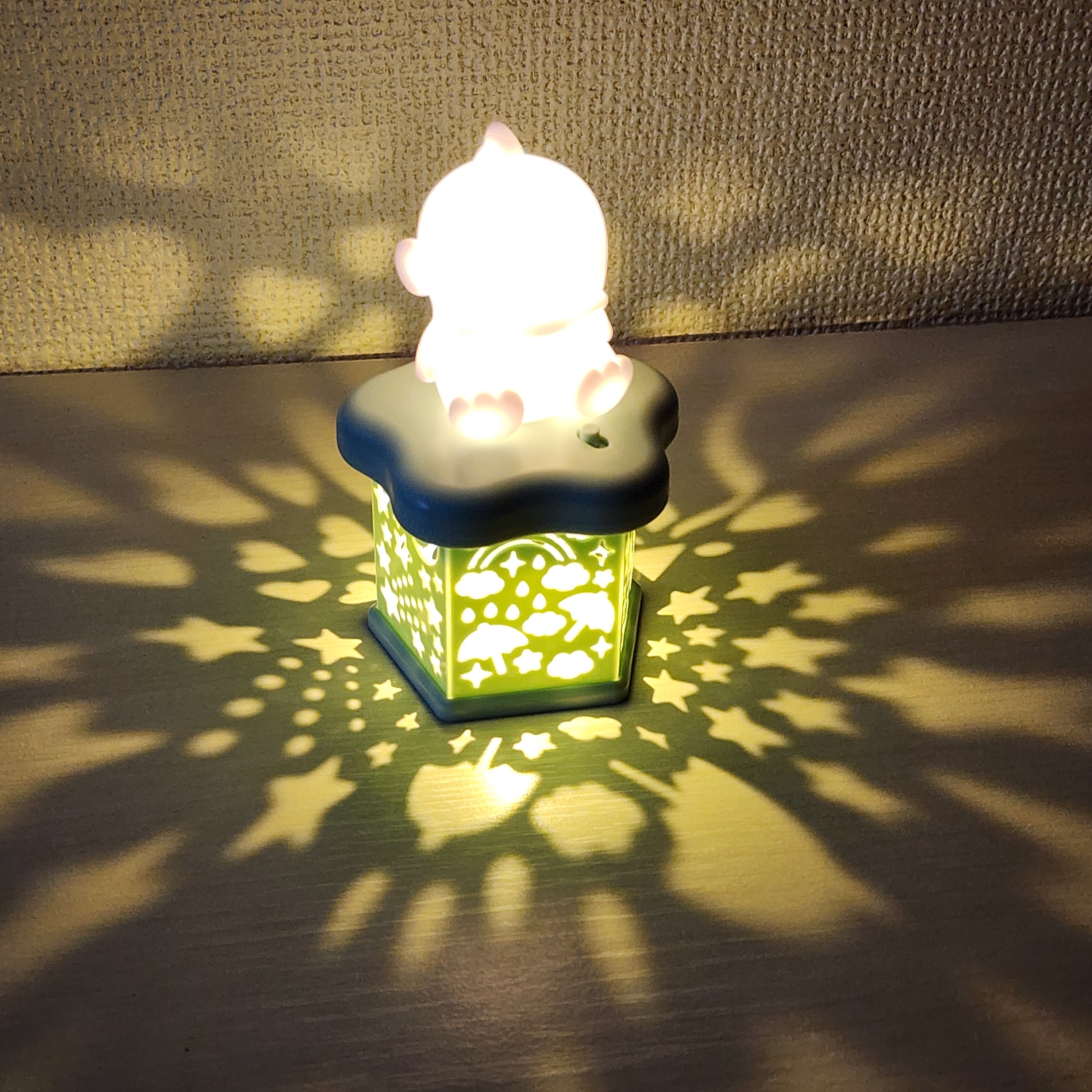 【レア品】ポムポムプリン　テーブルライト レア品】ポムポムプリンテーブルライト