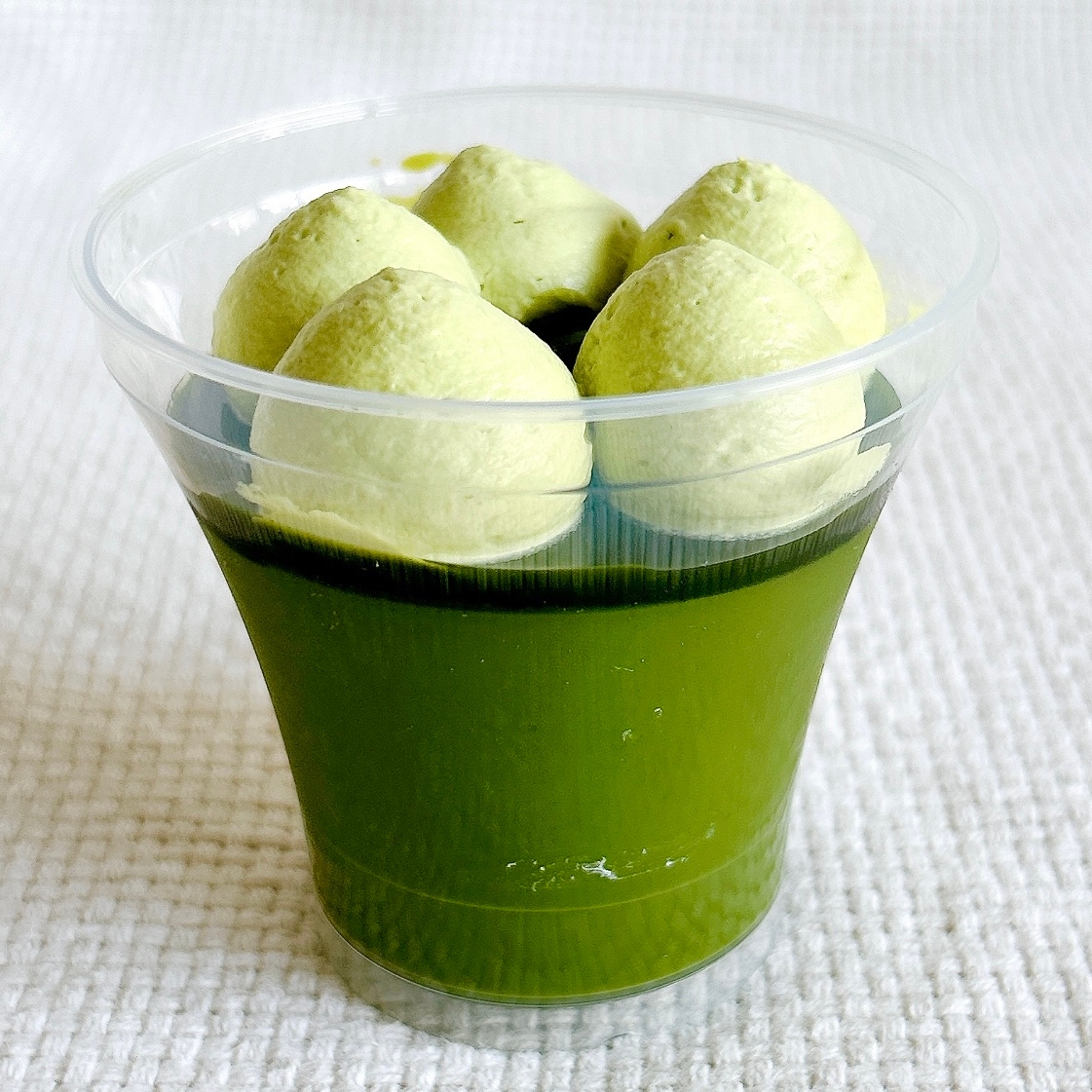 セブン-イレブンの「もっちりお濃茶プリン 宇治抹茶」