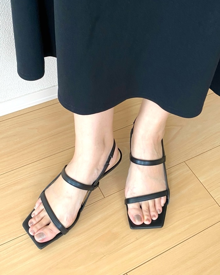GU、H＆M、ZARAも」夏セールで狙いたい褒められサンダルを