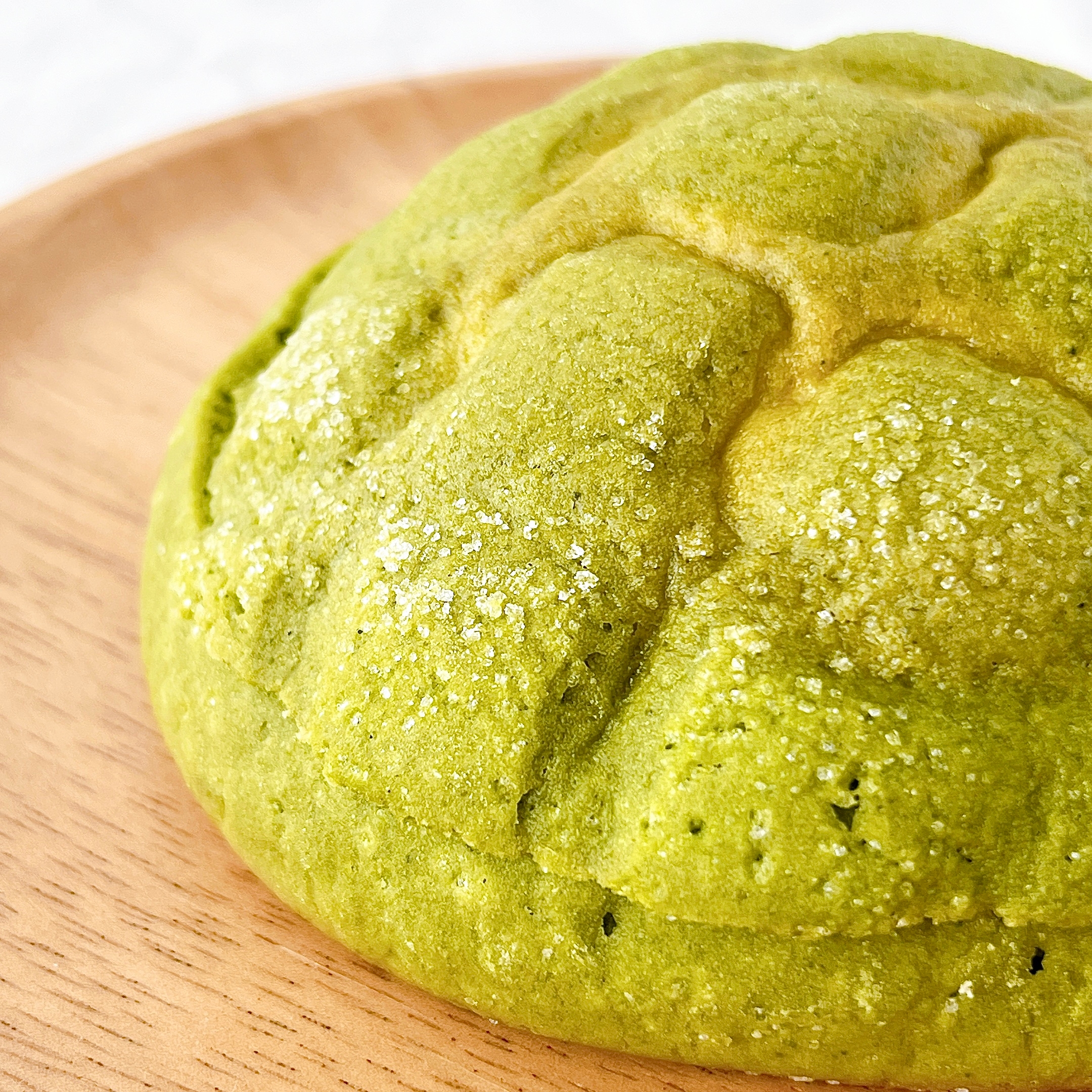 LAWSON(ローソン)の「森半 お抹茶&あんこメロンパン」