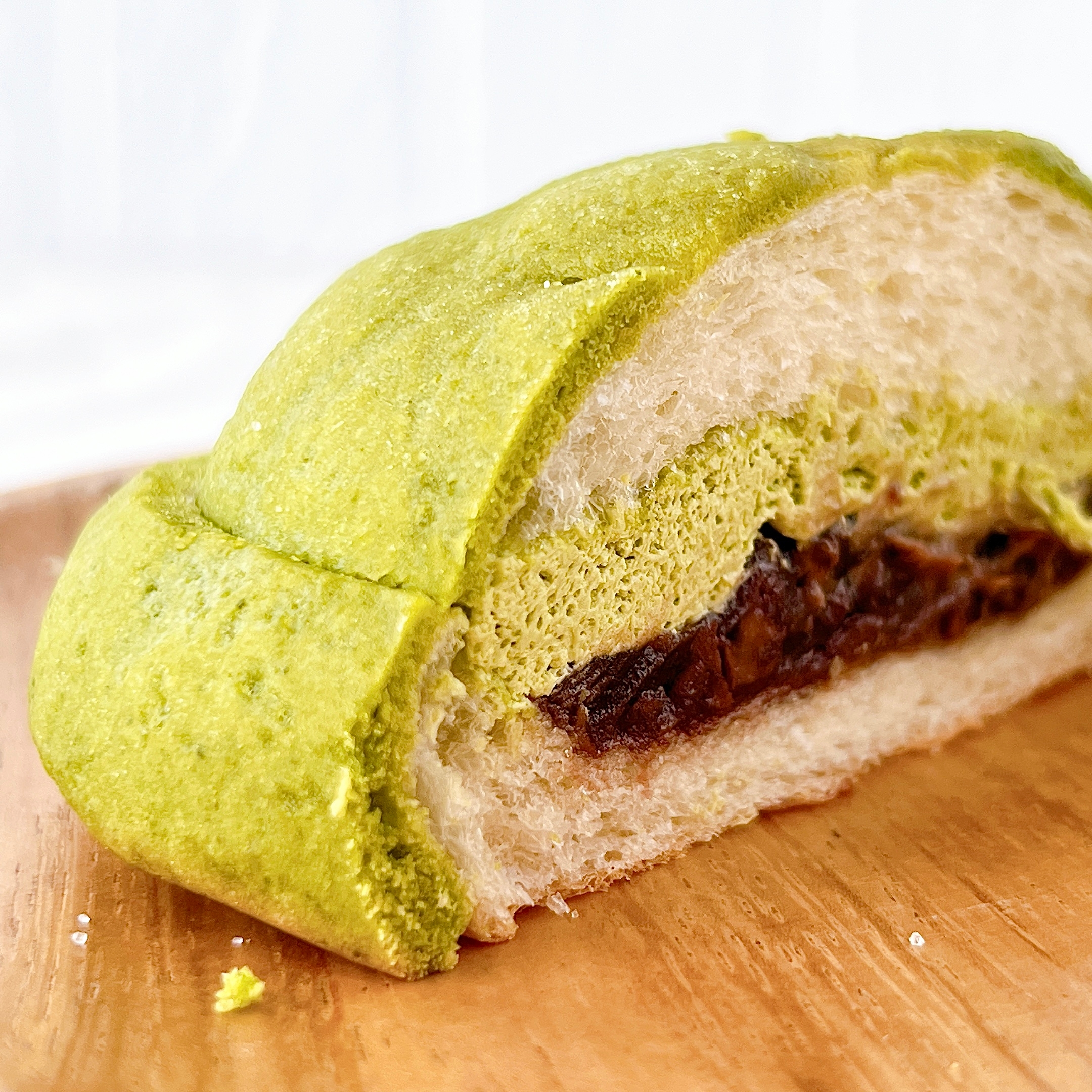 LAWSON(ローソン)の「森半 お抹茶&あんこメロンパン」