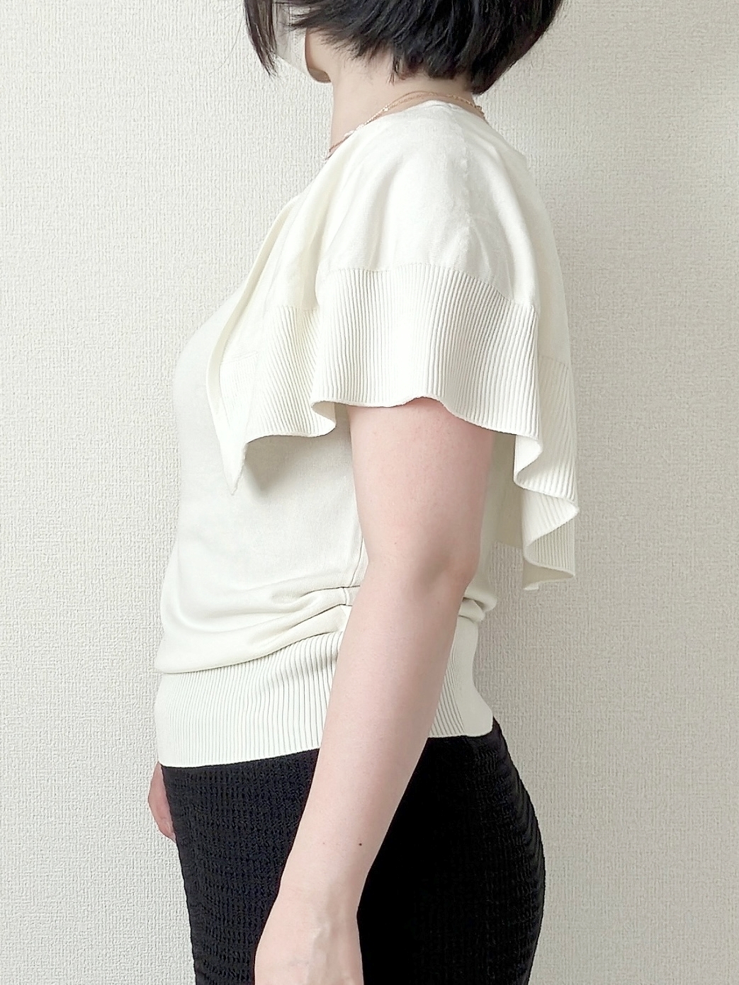 coca(コカ)の「シャリ感レーヨンケープニット レディース」