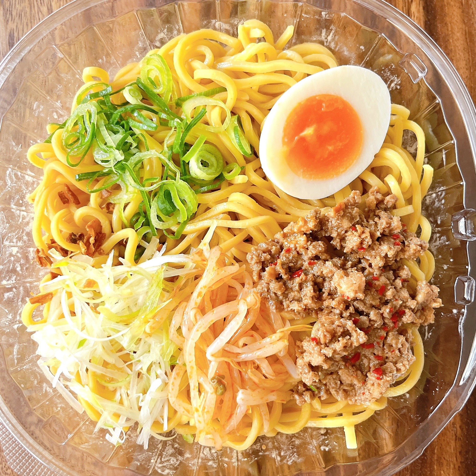ファミリーマートの「さっぽろ純連監修 冷し味噌担担麺（まぜそば）」