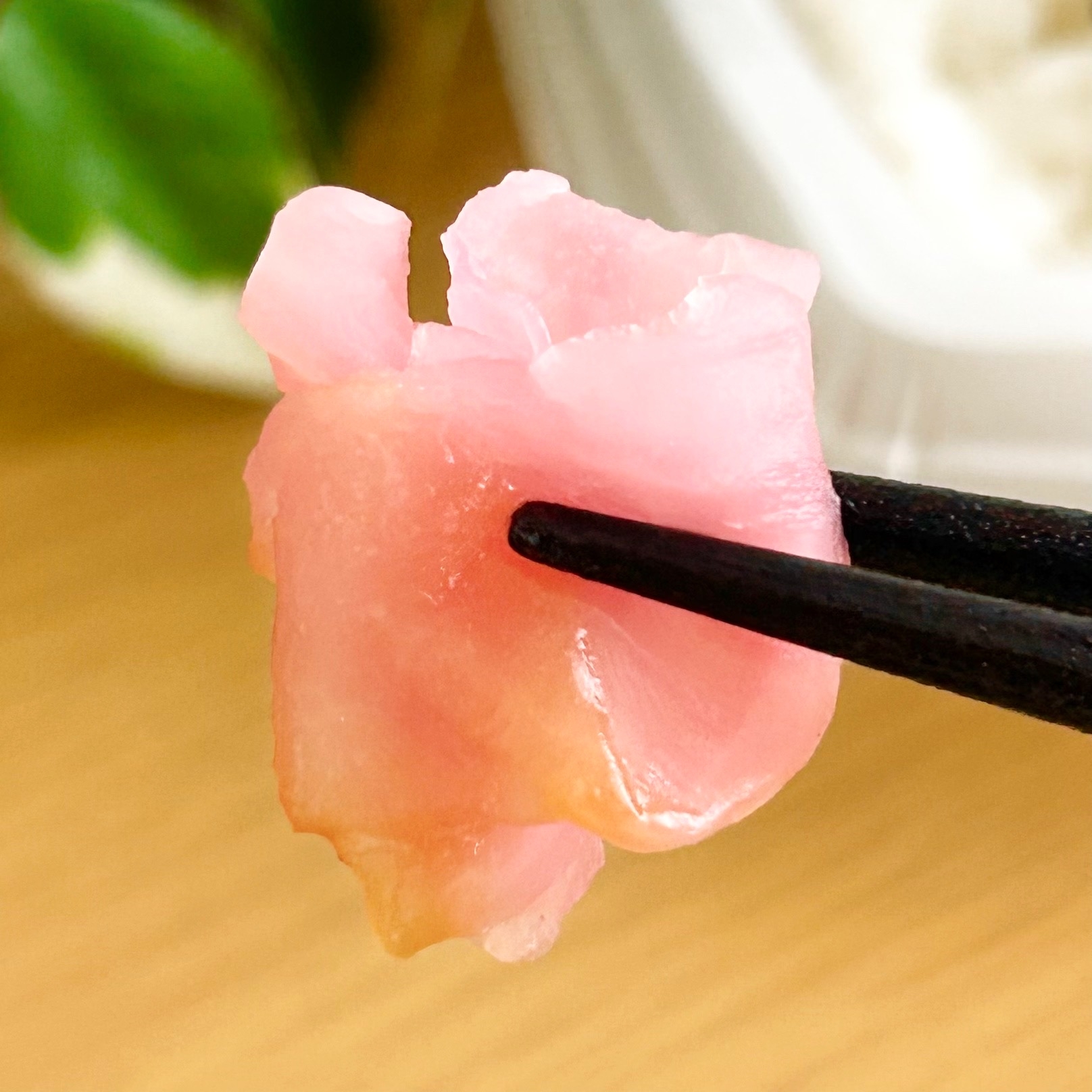 FamilyMart(ファミリーマート)の「炙り豚焼肉&グリルチキン弁当」