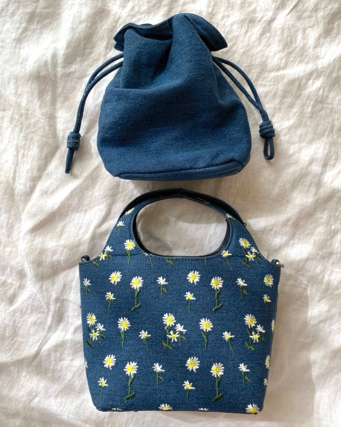 国内発送★ZARA★デニム デイジー バケットバッグ ZARAの「お花畑みたいな2WAYバッグ」が天才的なかわいさ!巾着