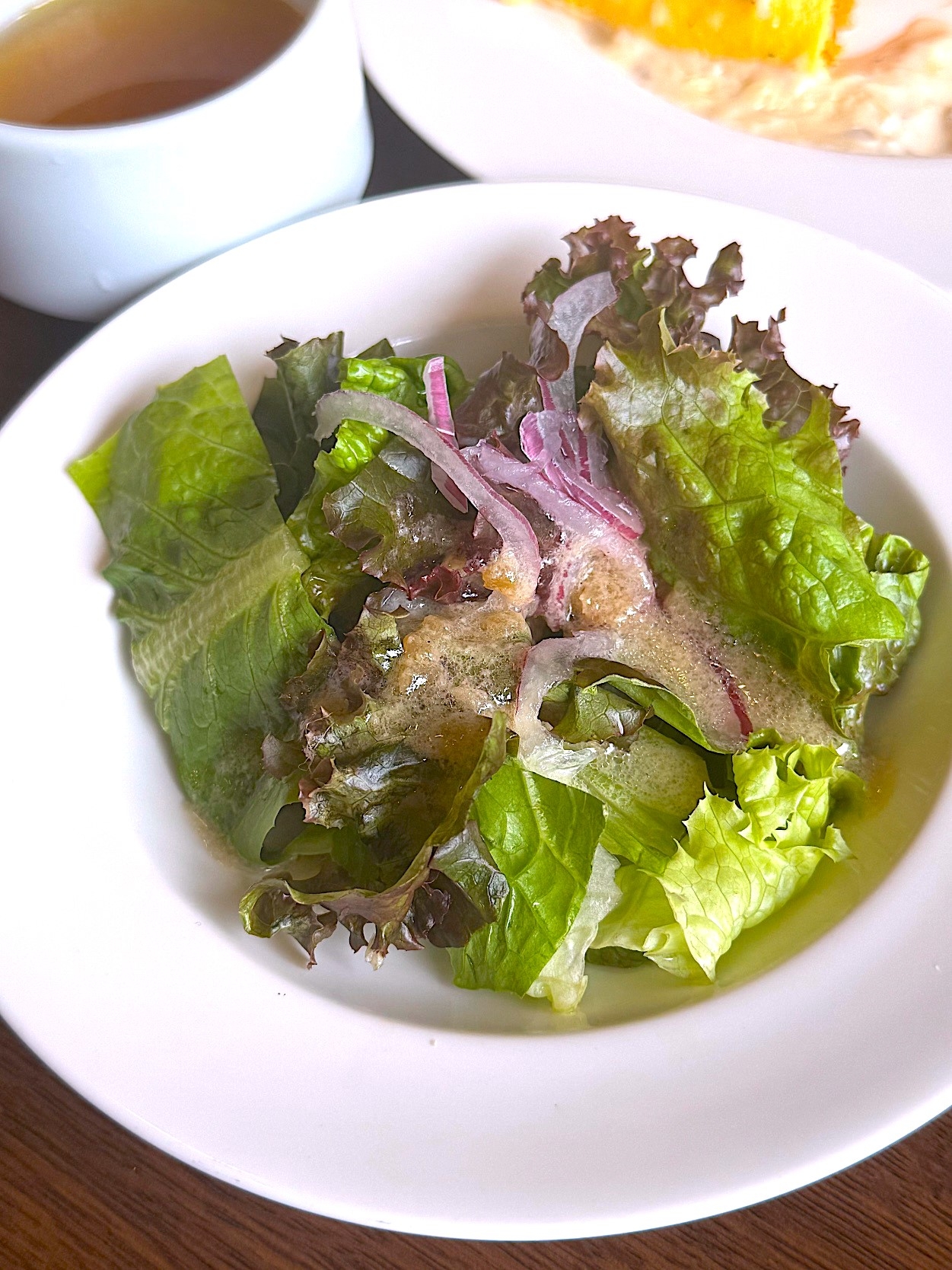 ロイヤルホストの「牡蠣のバター焼き添え ちいさなクリームオムライス スペシャルランチ」