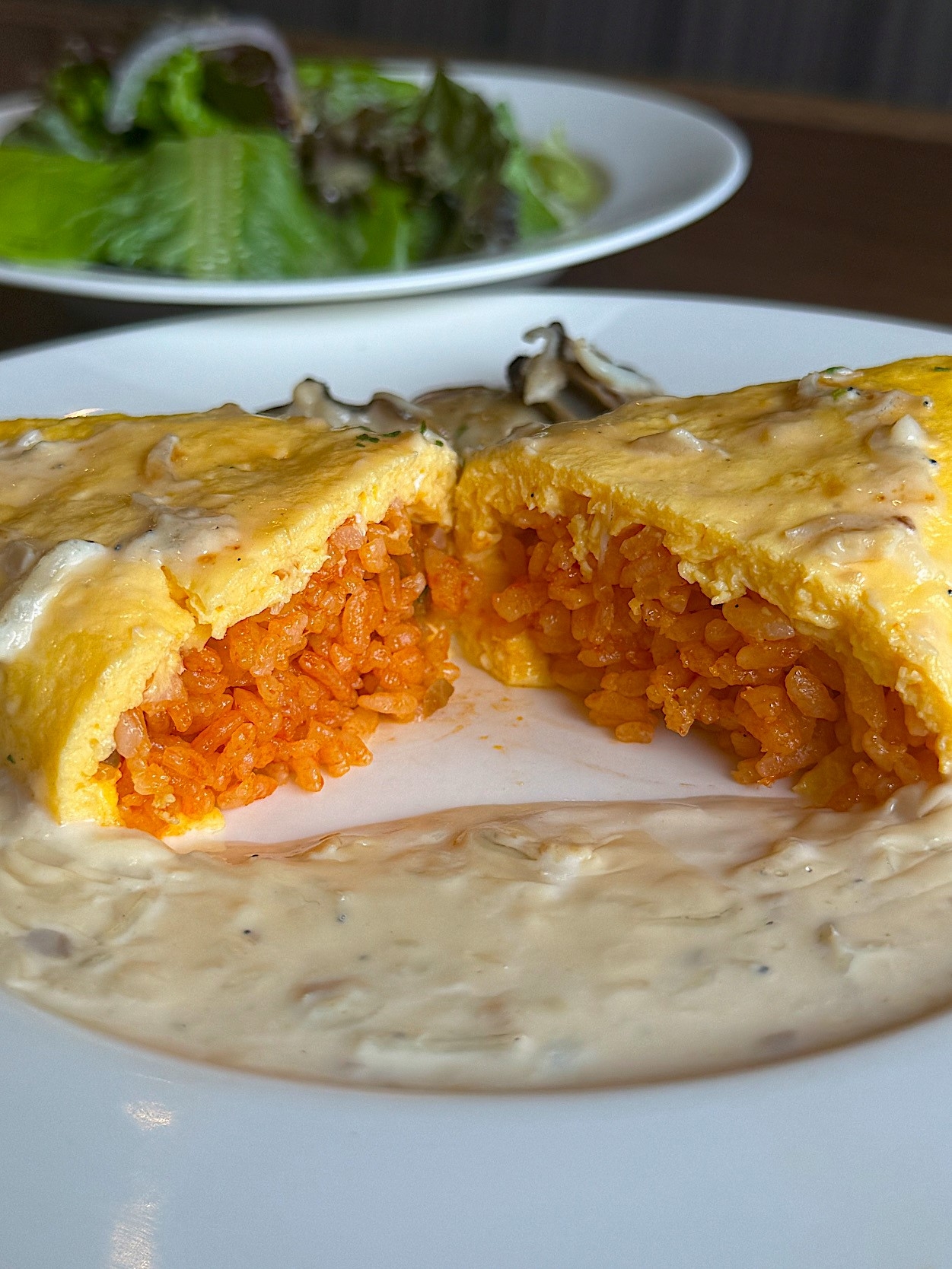 ロイヤルホストの「牡蠣のバター焼き添え ちいさなクリームオムライス スペシャルランチ」