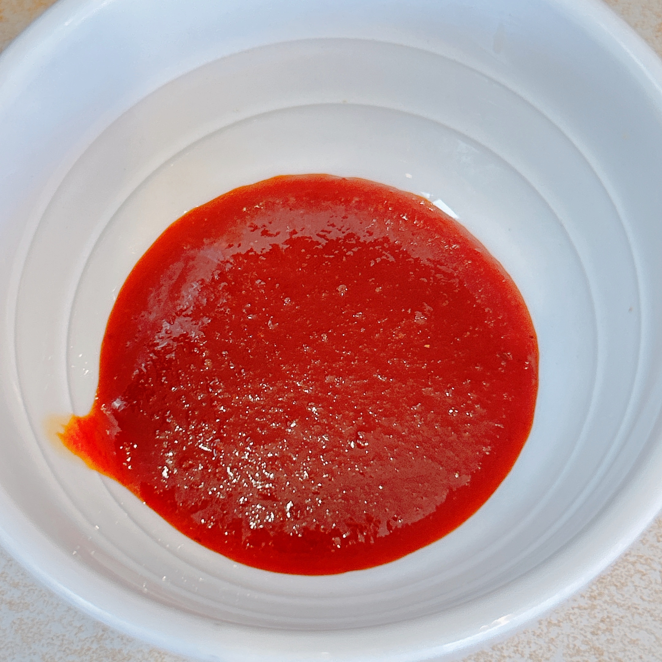 ガストの「海老と蒸し鶏のコク旨冷麺」