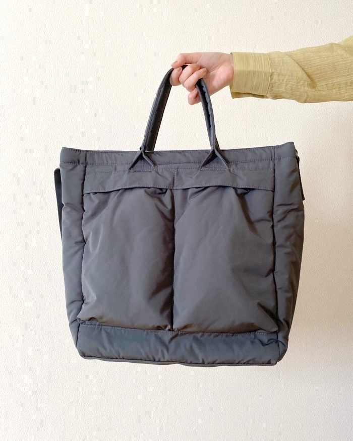 ユニクロの「2WAYユーティリティバッグ」