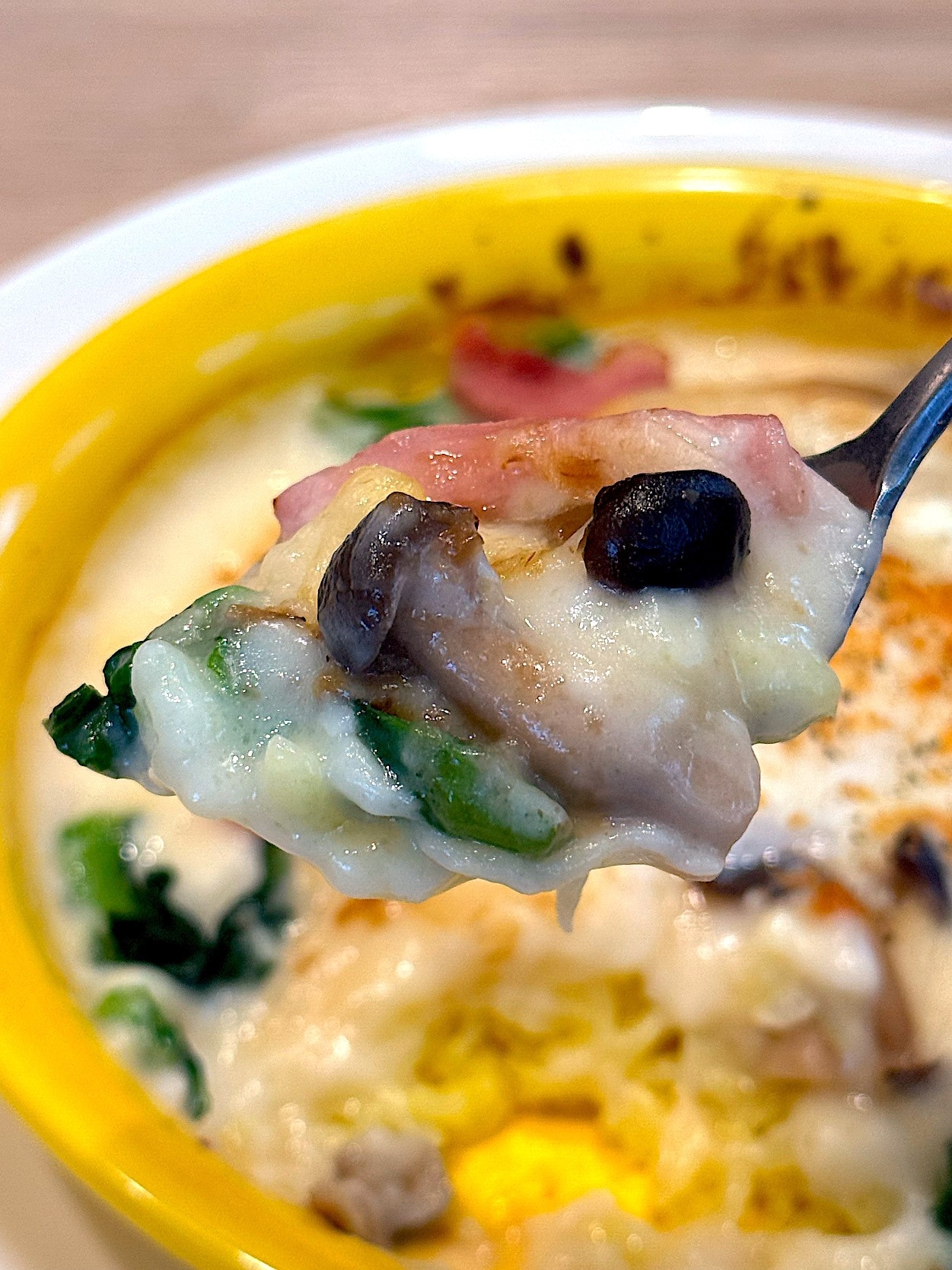 ガストの「春のカルボナーラドリア」