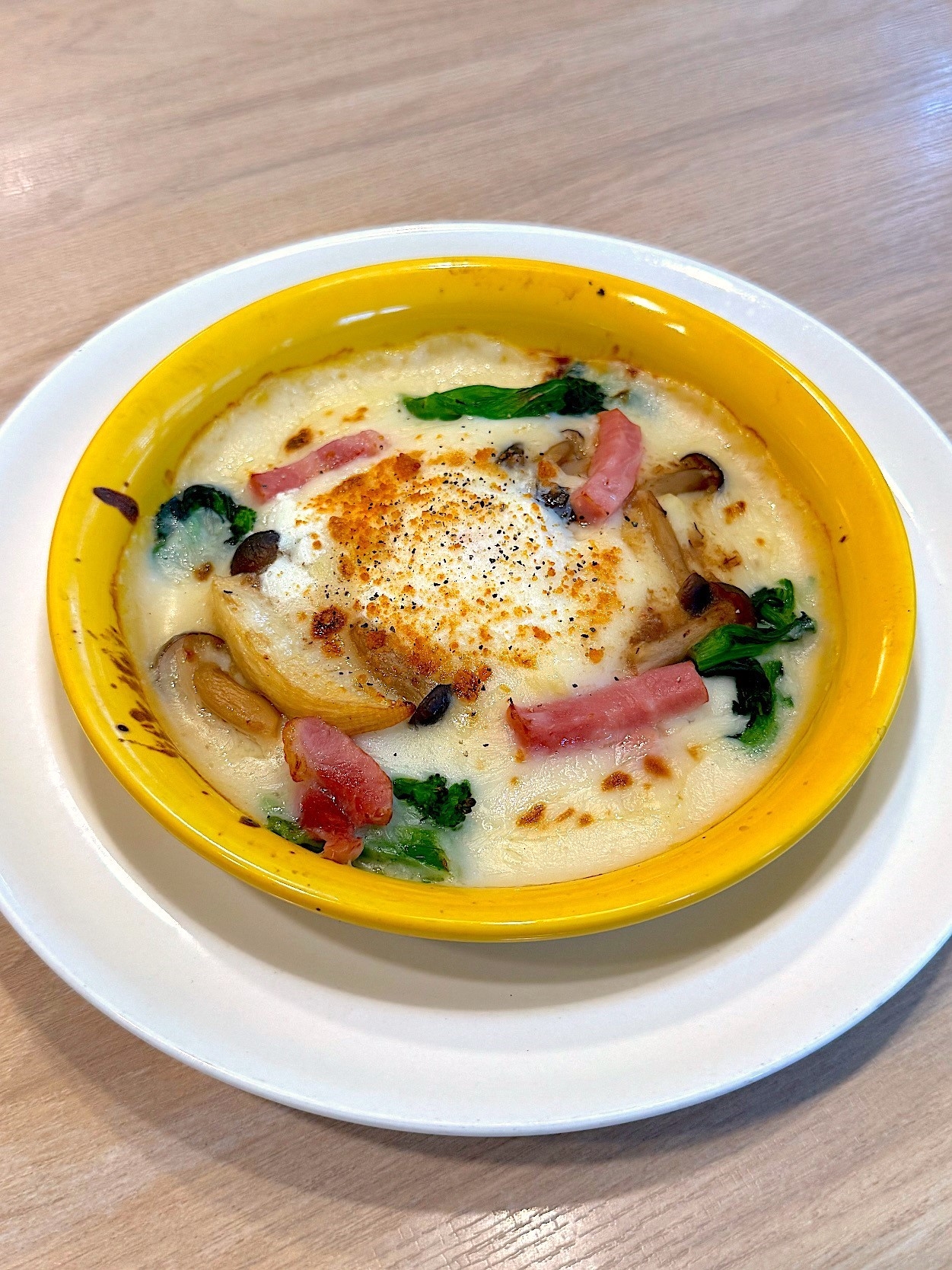 ガストの「春のカルボナーラドリア」