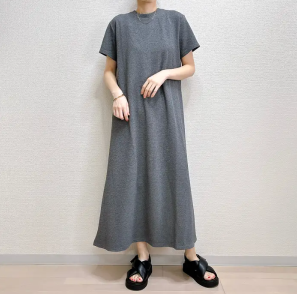 cocaの「エンボス半袖マキシワンピース レディース」