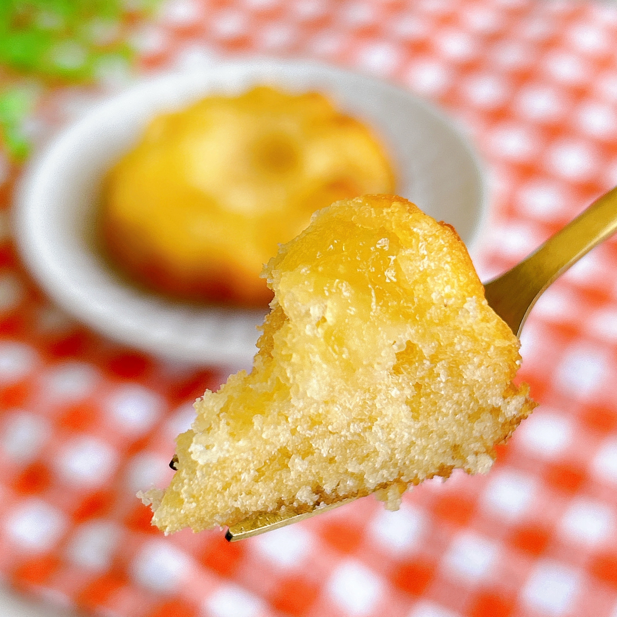 セブン-イレブンの「りんごのしっとりケーキ」