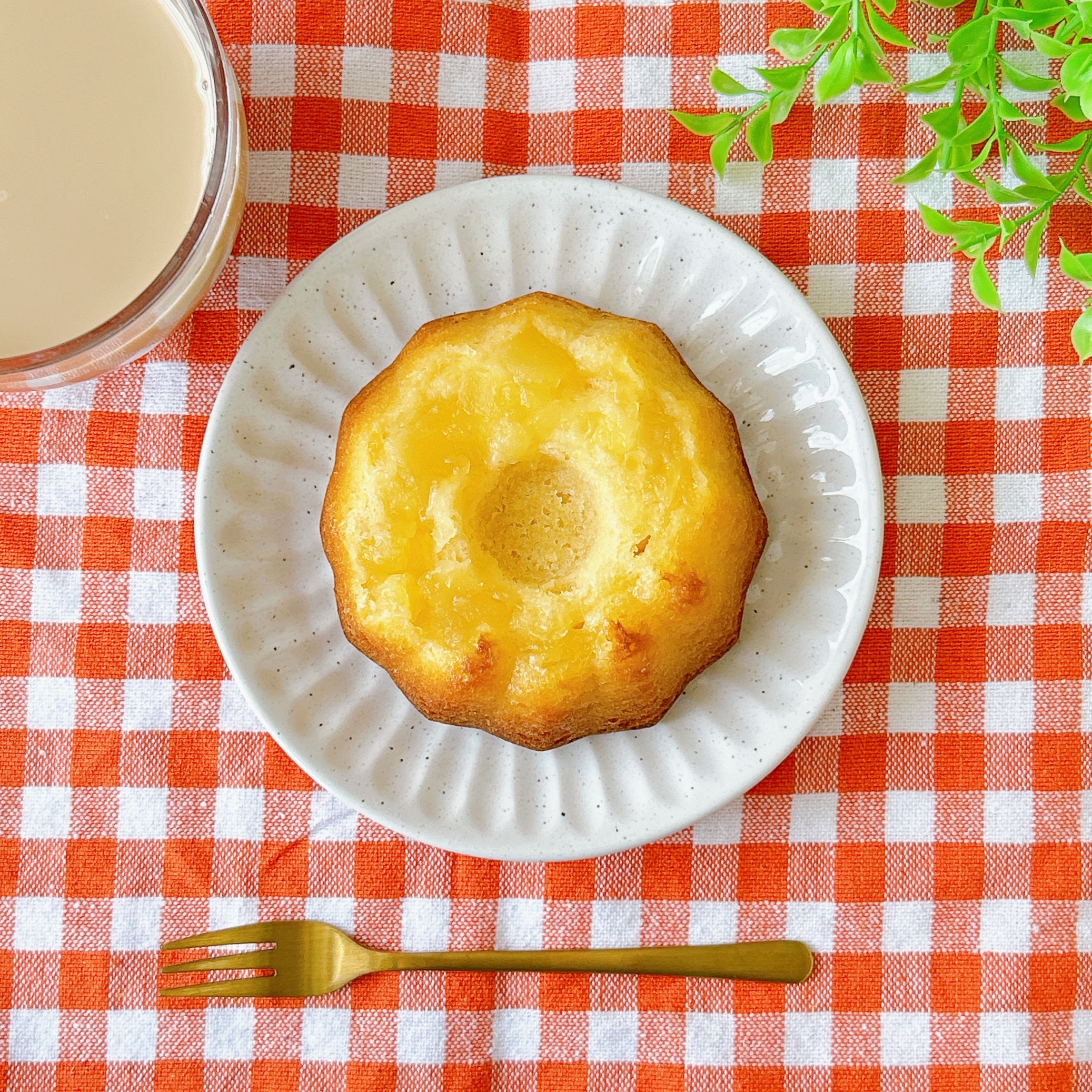 セブン-イレブンの「りんごのしっとりケーキ」