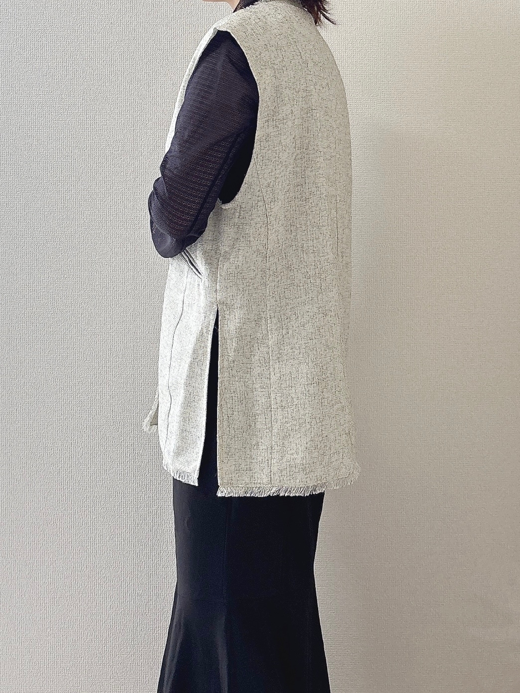 lawgy(ラウジー)で見つけた「メランジミックスフリンジベスト」