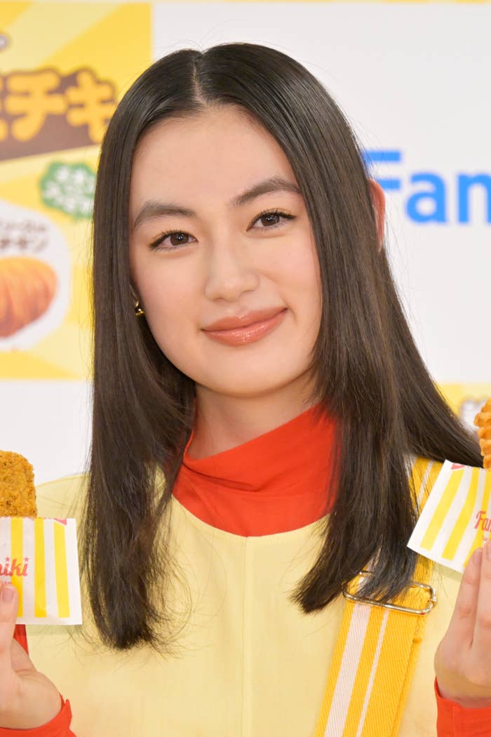 八木莉可子さん(時事通信フォト)