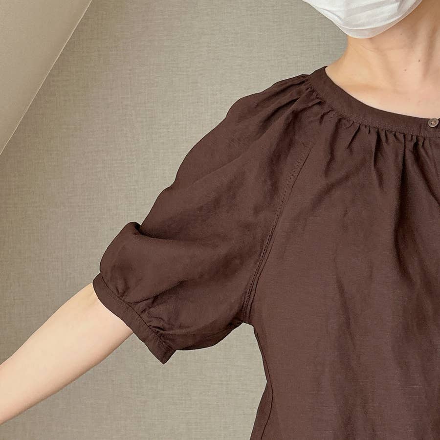 ユニクロ】「初めてこんなに似合うブラウスに出会えました」2990円 