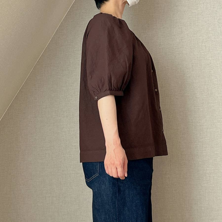 ユニクロ】「初めてこんなに似合うブラウスに出会えました」2990円 