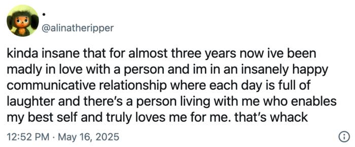 Tweet expressing deep love and gratitude for a happy, communicative relationship lasting almost three years
