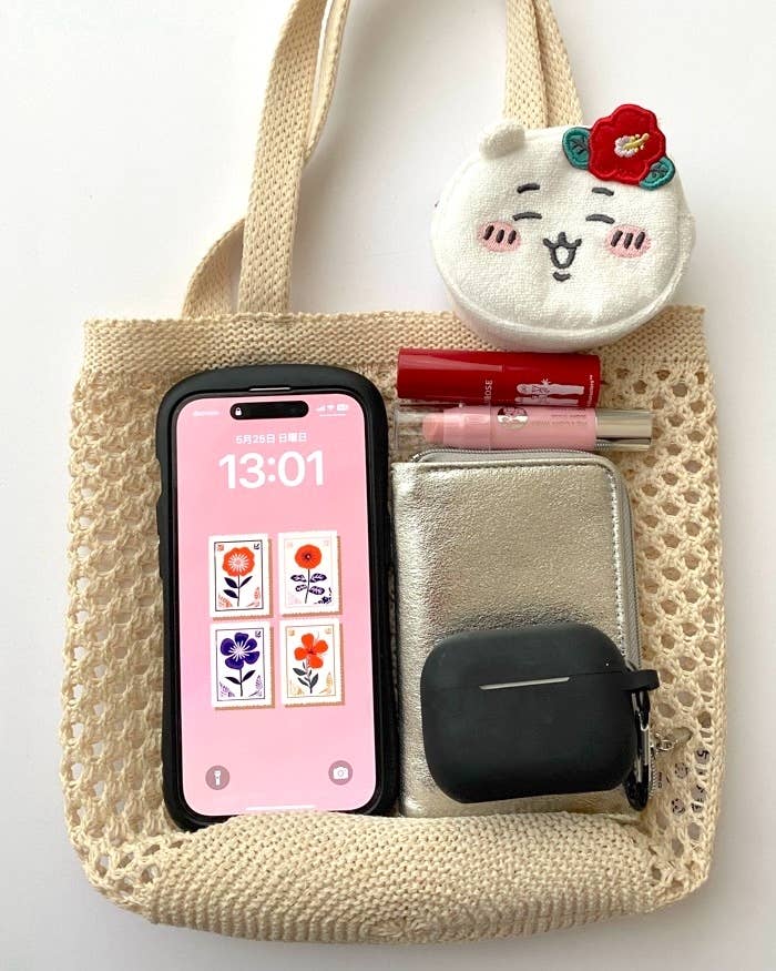 使うのがもったいない」「とにかく可愛い！」GU×ちいかわの「2290円 