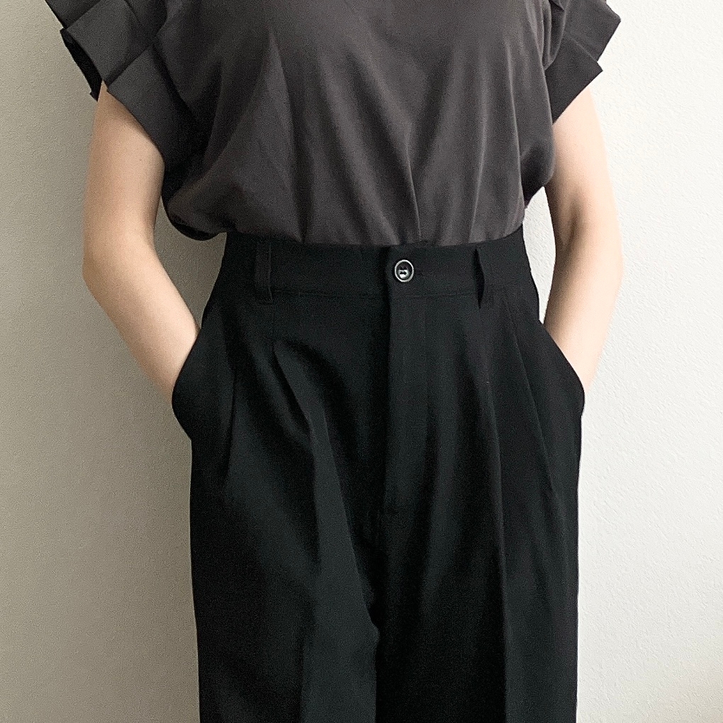 Honeys(ハニーズ)の「ワイドストレートパンツ」