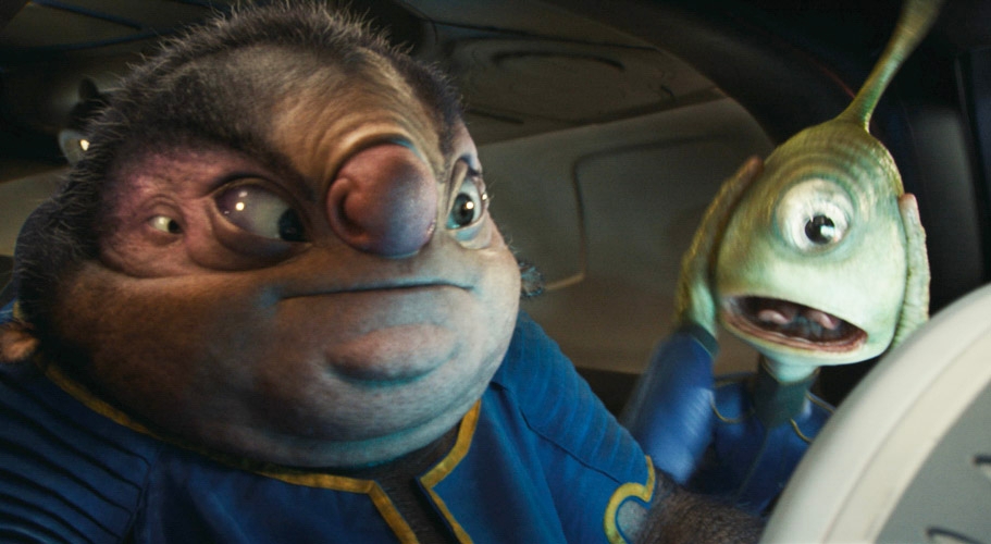 Jumba and Pleakley looking surprised and calm in a scene from the live-action movie