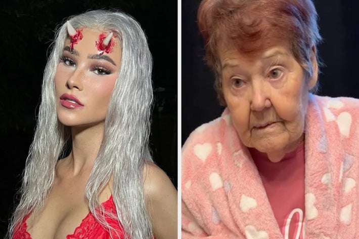 高齢の女性がピンクの水玉模様のガウンを着て、雑誌を読みながら笑顔を見せている。